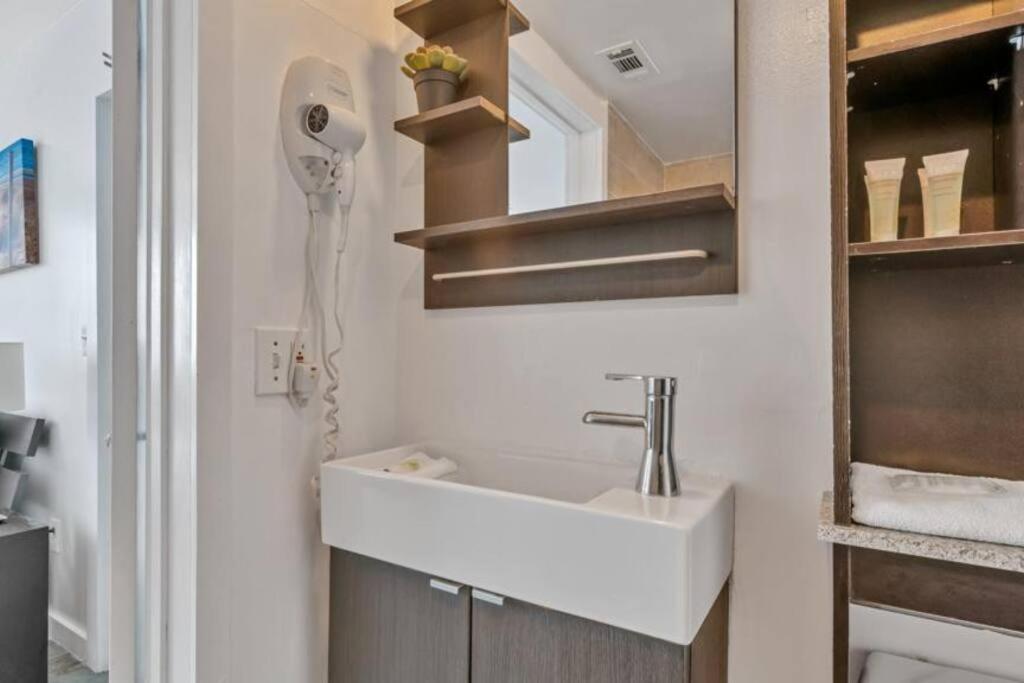 Amazing Apartment In South Beach, Ocean Drive ميامي بيتش المظهر الخارجي الصورة